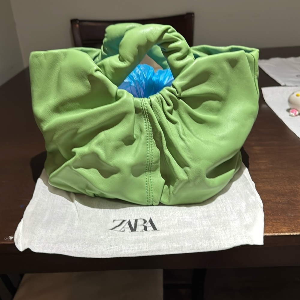 ❤️ “Brand new with dust bag Zara Green Leather Handbag” ❤️